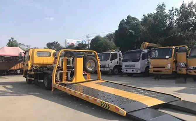 龙圩区汽车中途维修案例