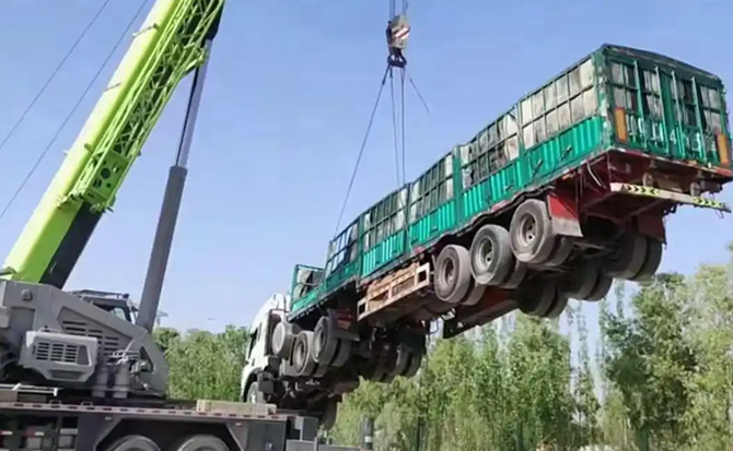 龙圩区道路脱困救援案例
